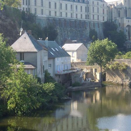 Moulin De L'Abbesse Bed and Breakfast Thouars Exteriör bild