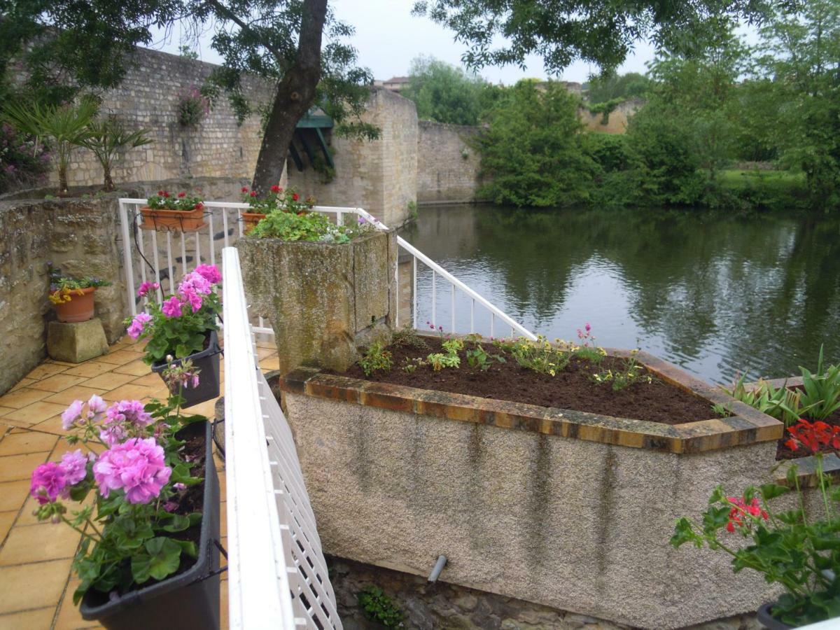 Moulin De L'Abbesse Bed and Breakfast Thouars Exteriör bild